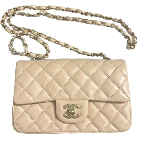 CHANEL Classic Mini Flap Bag
-NEW 
NEVER USED - Picture 1 of 14